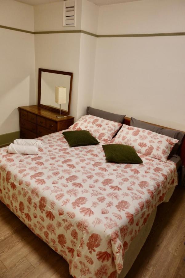 Private Room In A Shared House Ванкувер Екстер'єр фото